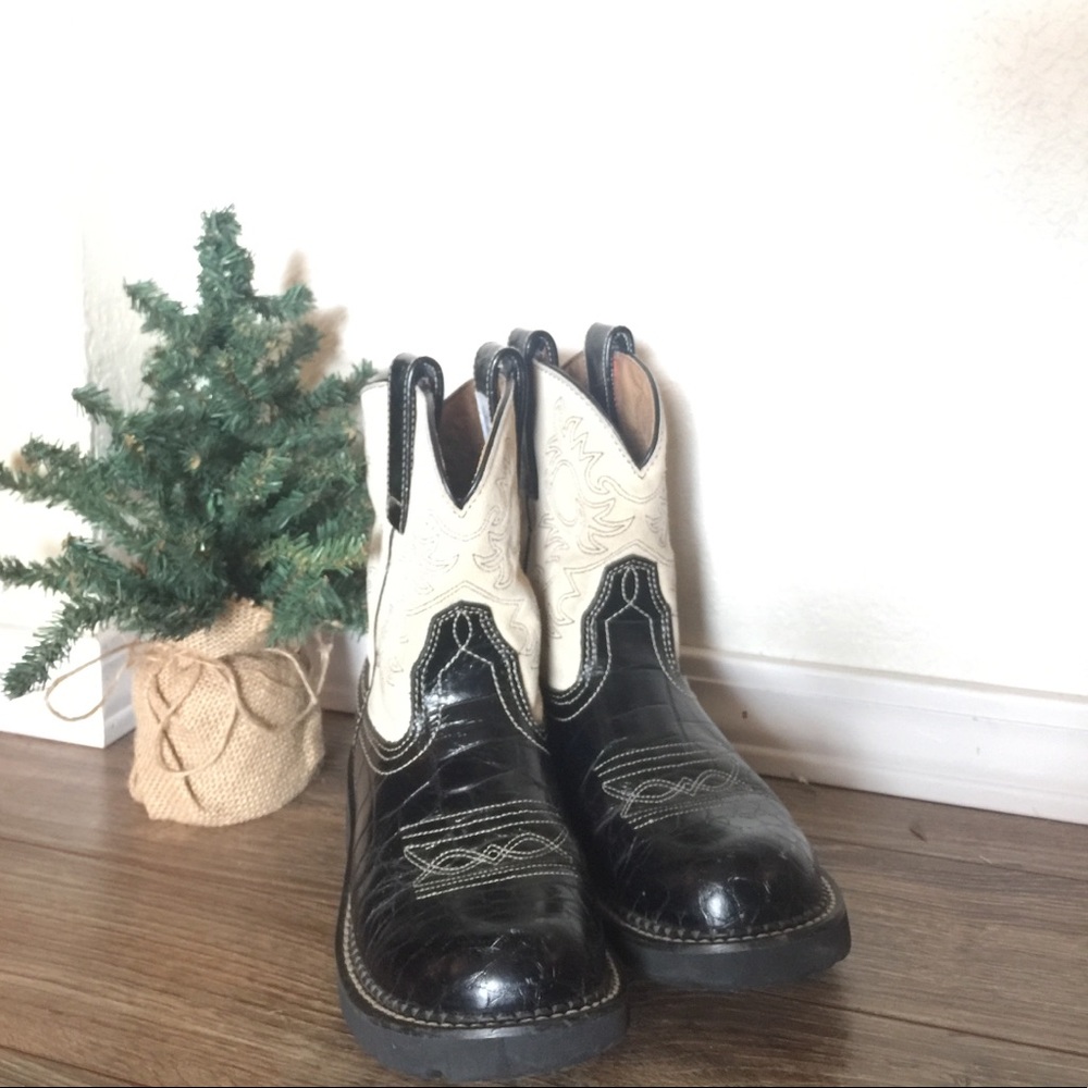 Black Ariat Size 6 Fat Baby Boots